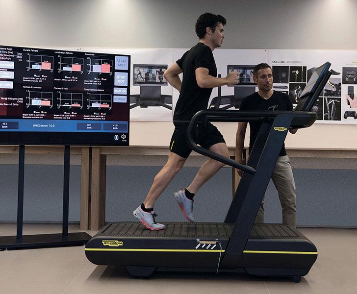 Беговая дорожка TechnoGym Skillrun Live 5000